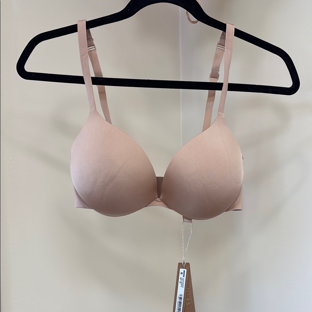 NWT Skims Bra